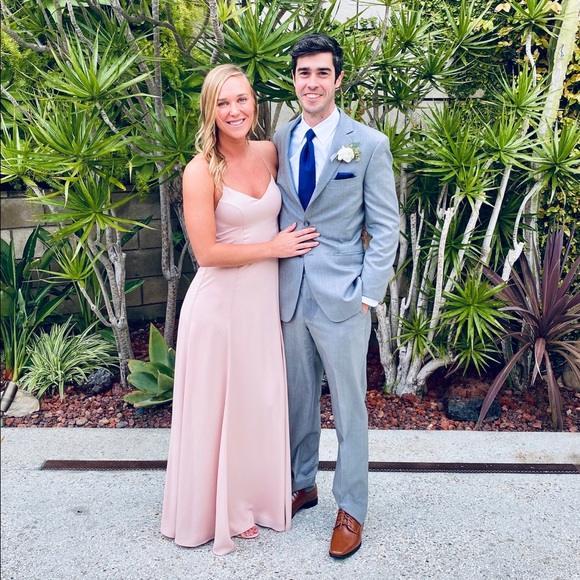 Show me your mumu blush goddess gown in size small - Picture 4 of 4